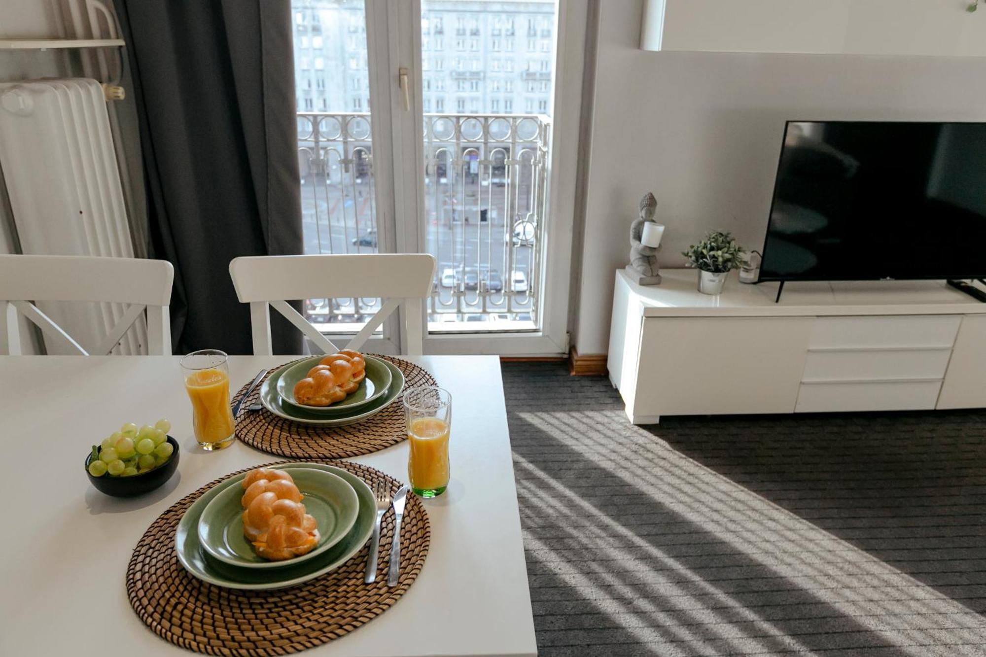 Plac Konstytucji 6 Orange - Apartament Dla 4 Osob - Bezplatny Parking - Free Parking - Piekny Widok Na Panorame Warszawy Warsawa Bagian luar foto